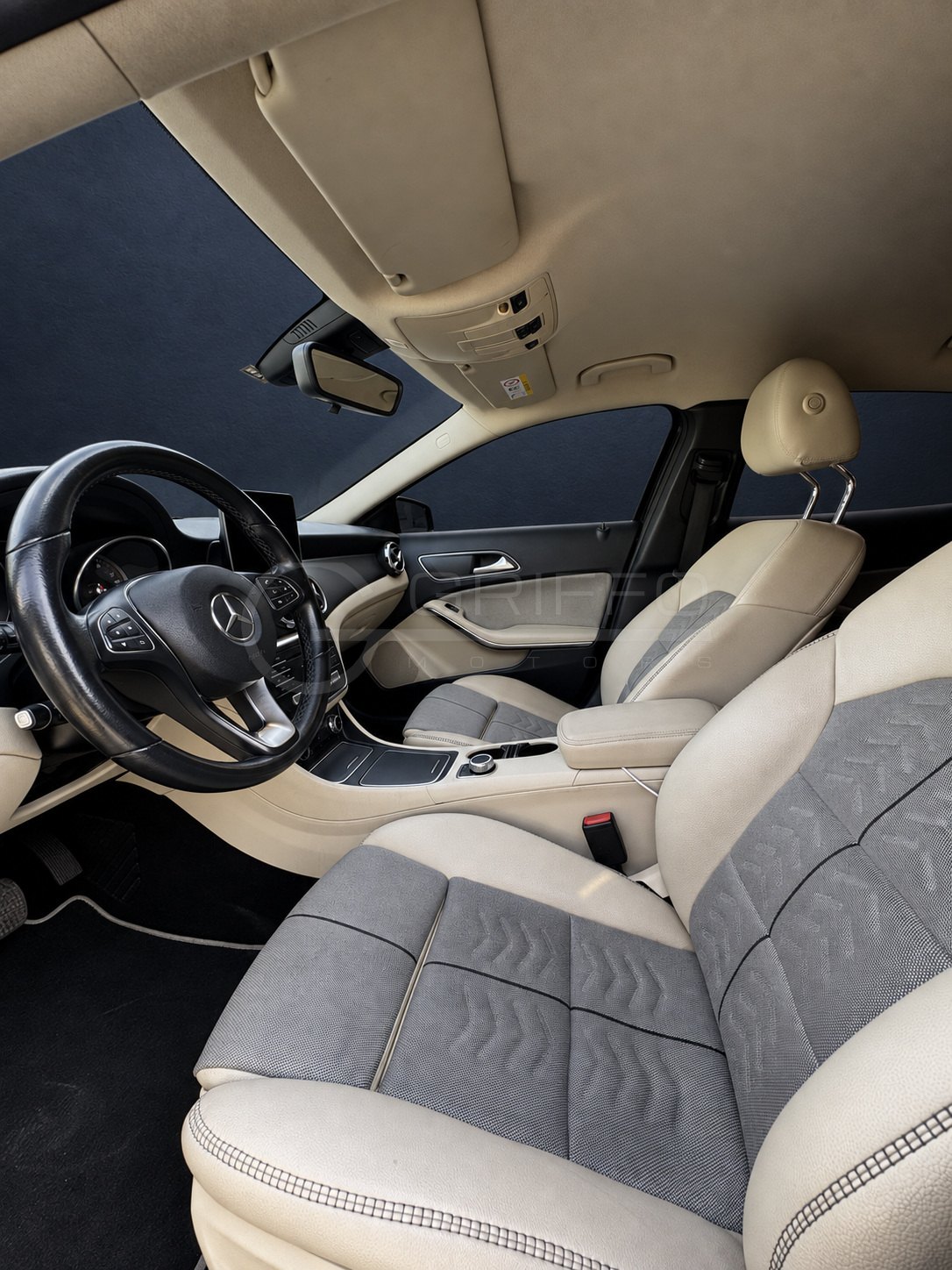 Mercedes-Benz GLA 200 Style 2020, foto 8