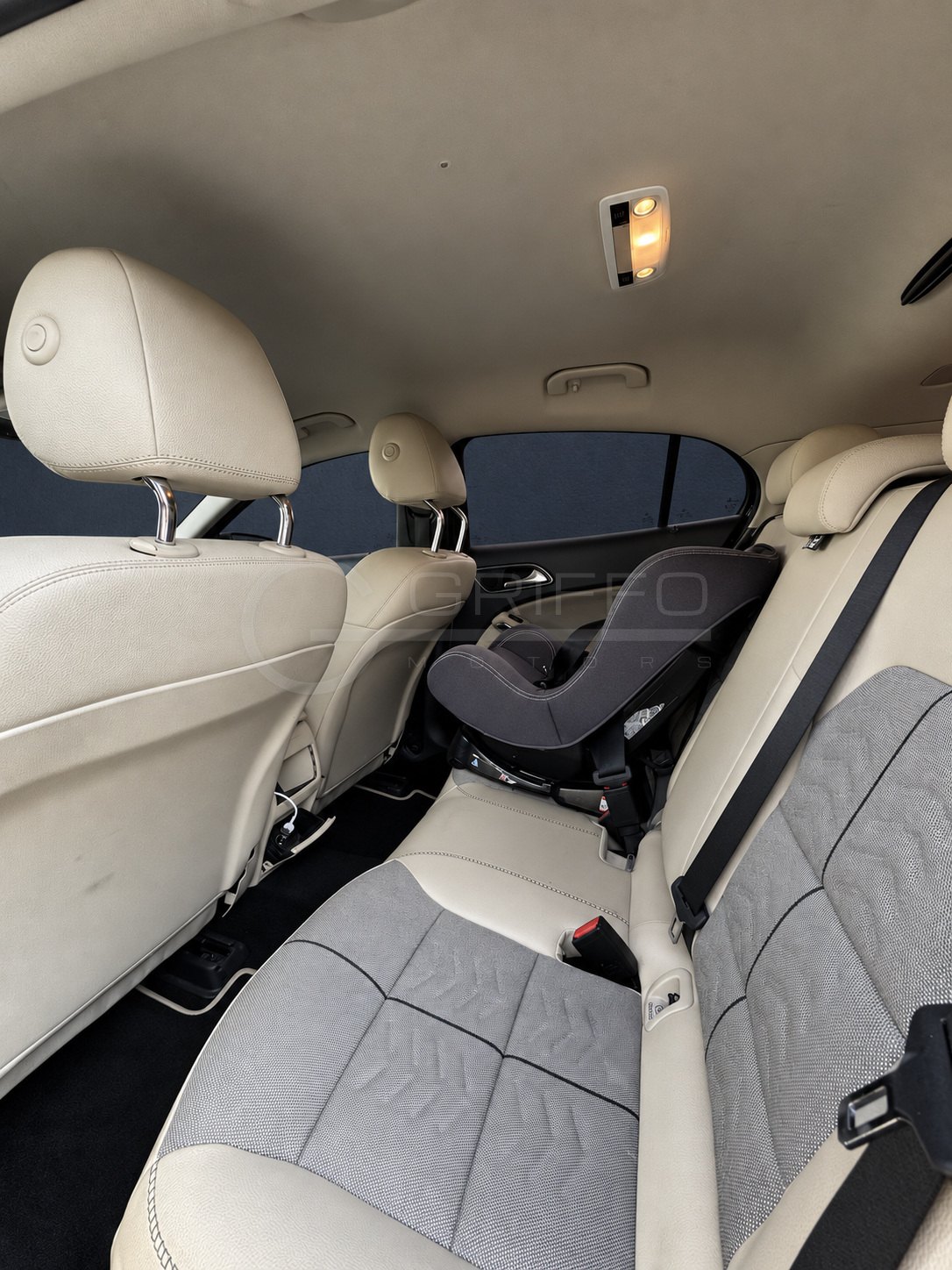 Mercedes-Benz GLA 200 Style 2020, foto 7